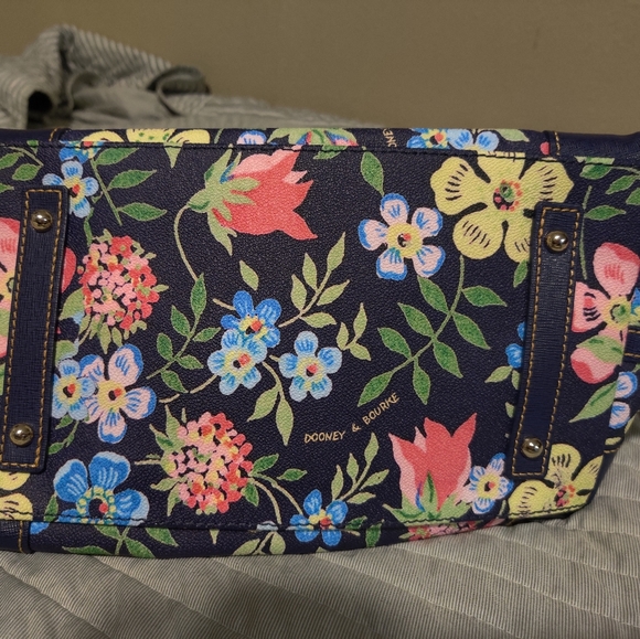 NAVY Dooney and Bourke handbag and wallet - Picture 2 of 7